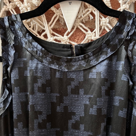 Banana Republic Mad Men Silk and Wool dress - Picture 4 of 8